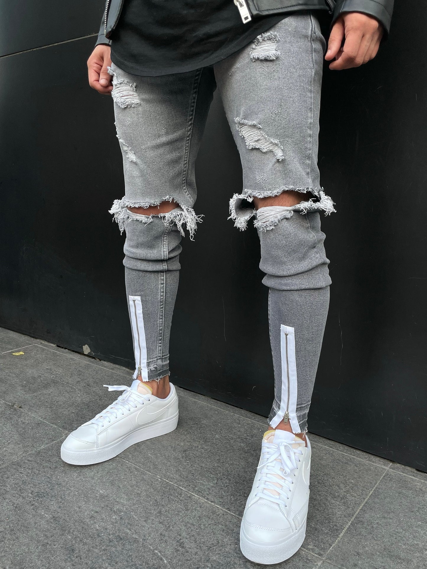 Grey Ripped Zipper Jeans