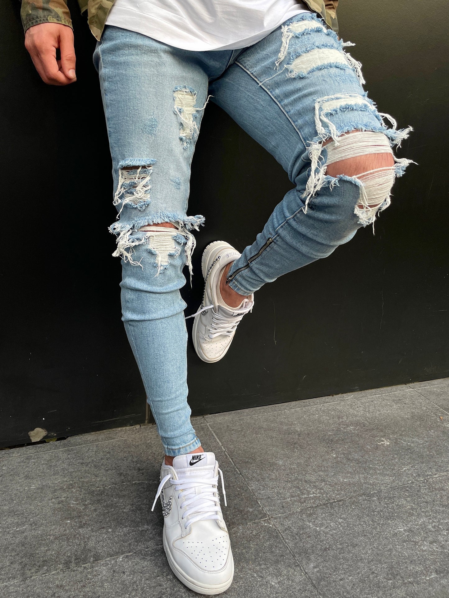 Blue Washed Distressed Jeans